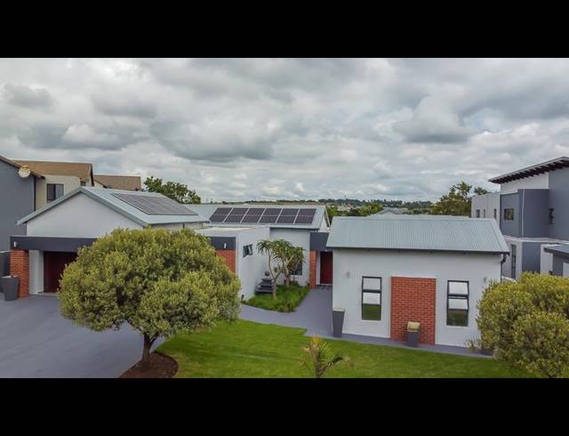 4 BEDROOM HOUSE FOR SALE IN COPPERLEAF ESTATE